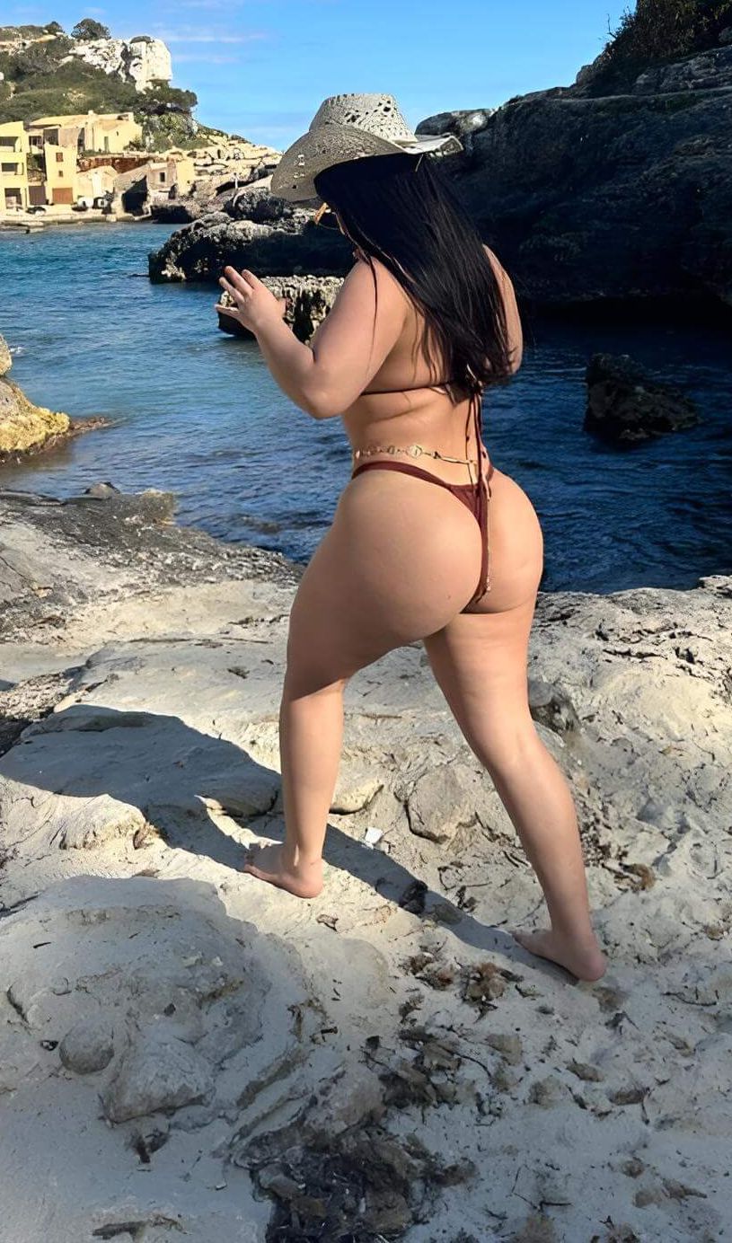 Ana - Pleasure In Aruba Escort