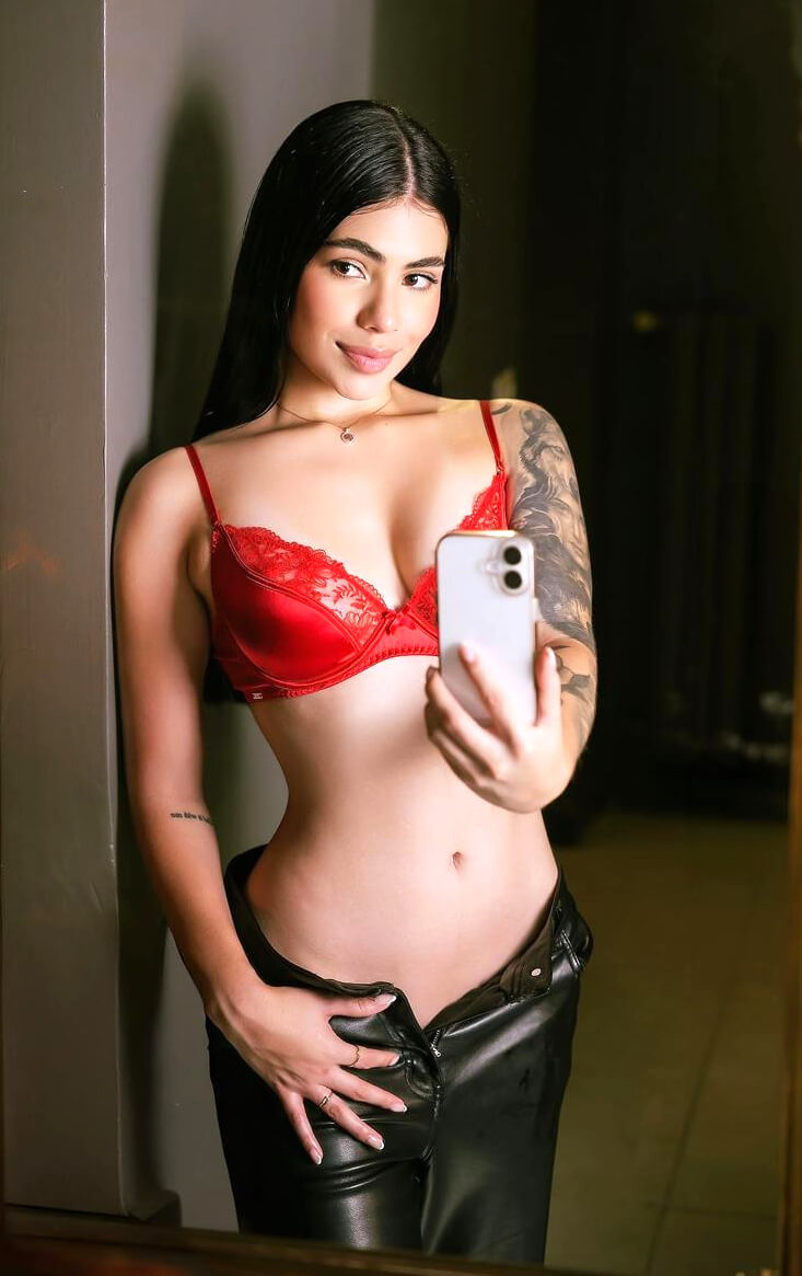 Manuela-Pleasure-in-Aruba-Escorts