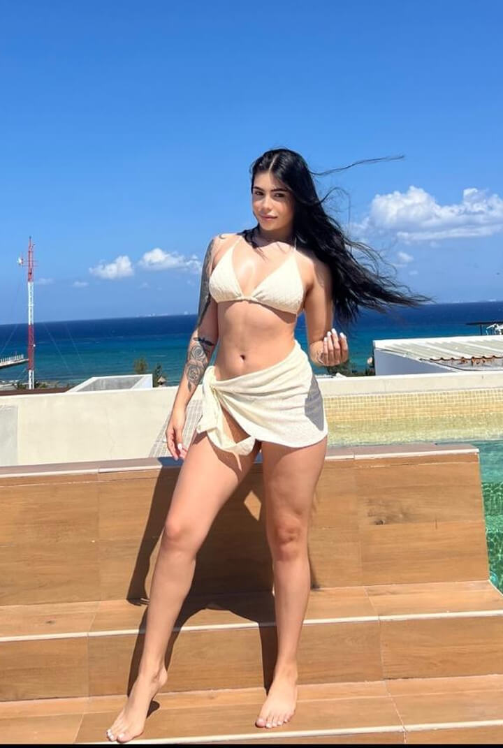 Manuela-Pleasure-in-Aruba-Escorts